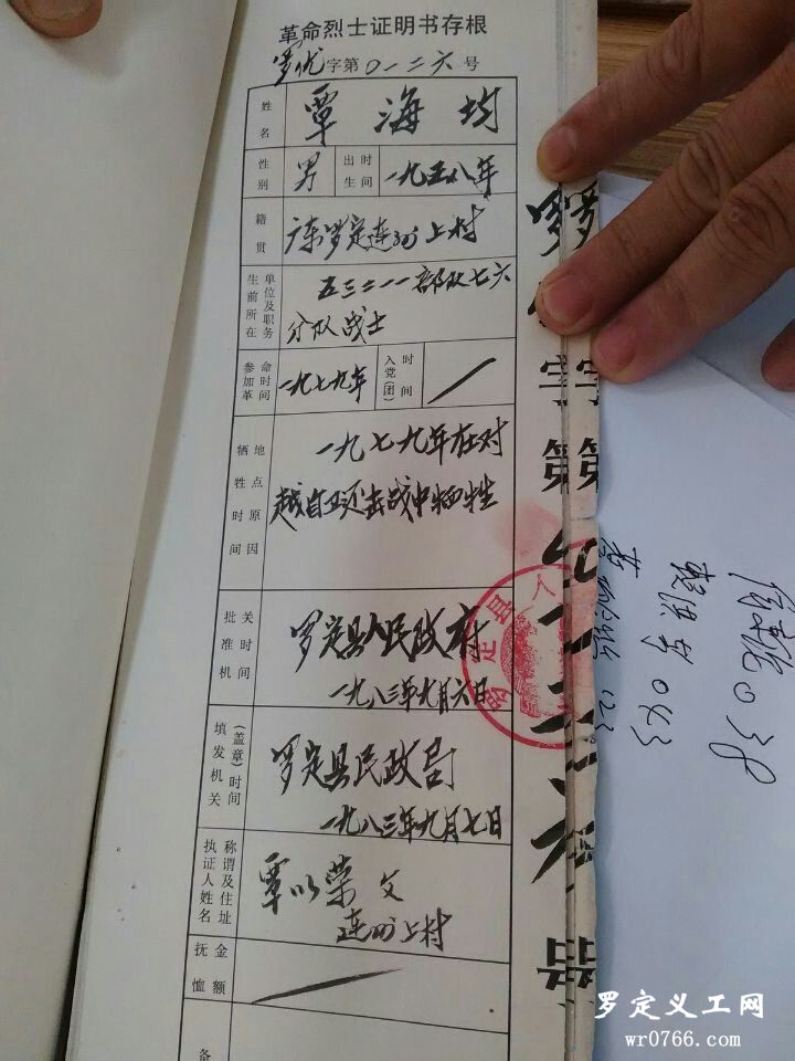02.jpg
