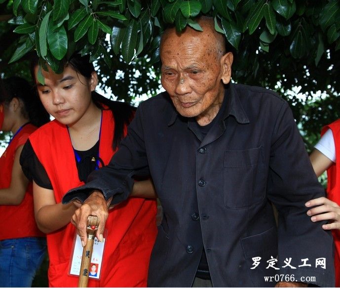 QQͼƬ20131013202729.jpg
